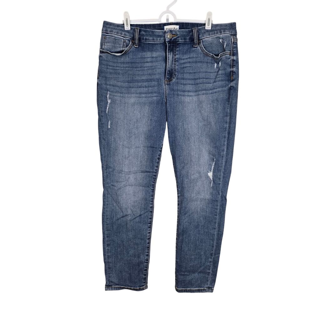 Women's Studio Blue Distressed Stretch Jeans | Size 33